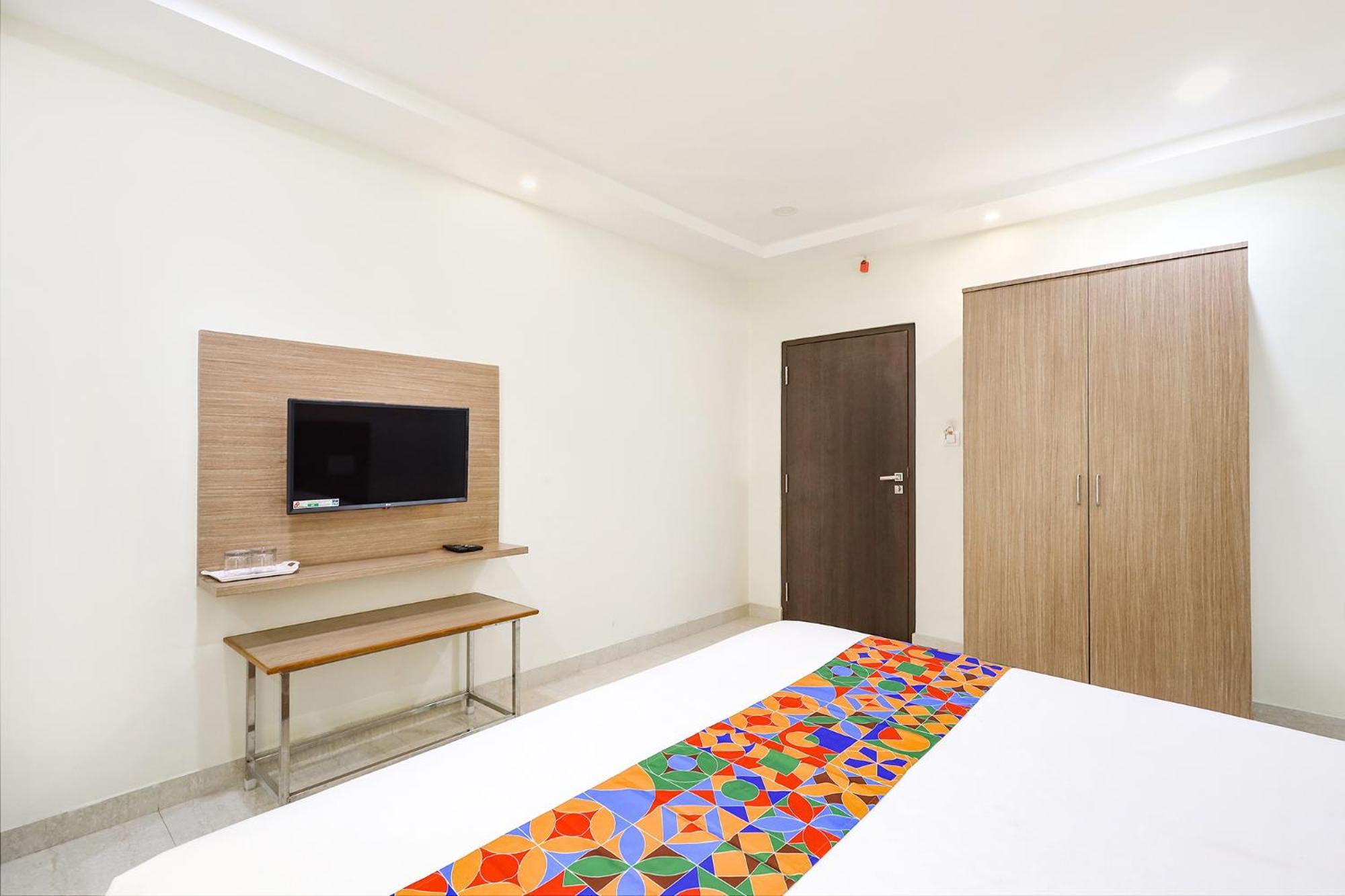 Fabhotel Karthikeya Residency - Tirupati Bus Stand - 900M Buitenkant foto