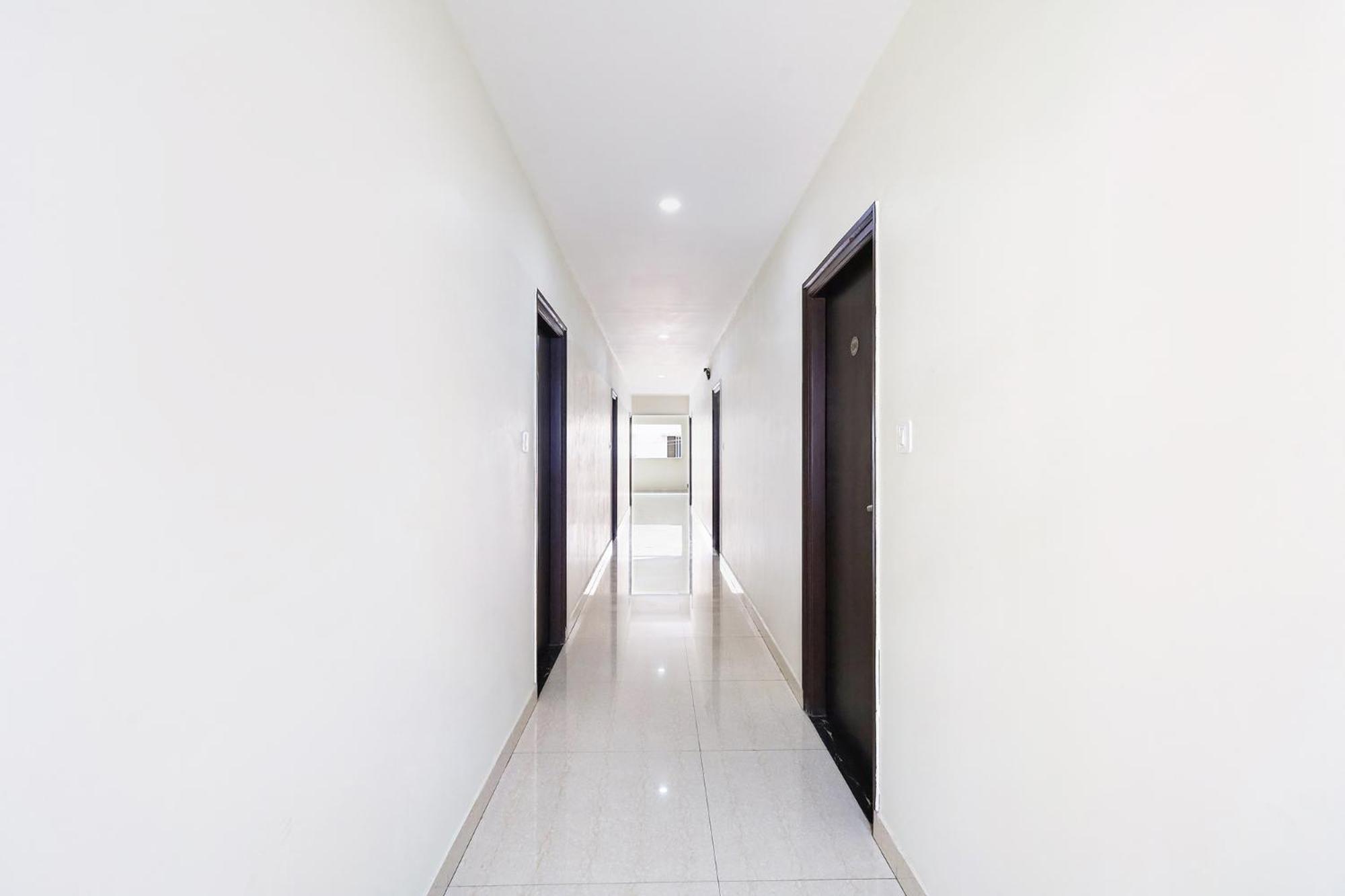 Fabhotel Karthikeya Residency - Tirupati Bus Stand - 900M Buitenkant foto