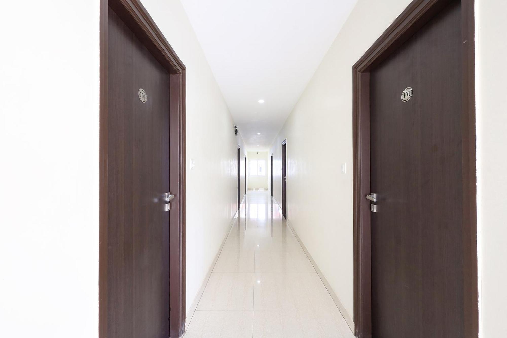 Fabhotel Karthikeya Residency - Tirupati Bus Stand - 900M Buitenkant foto