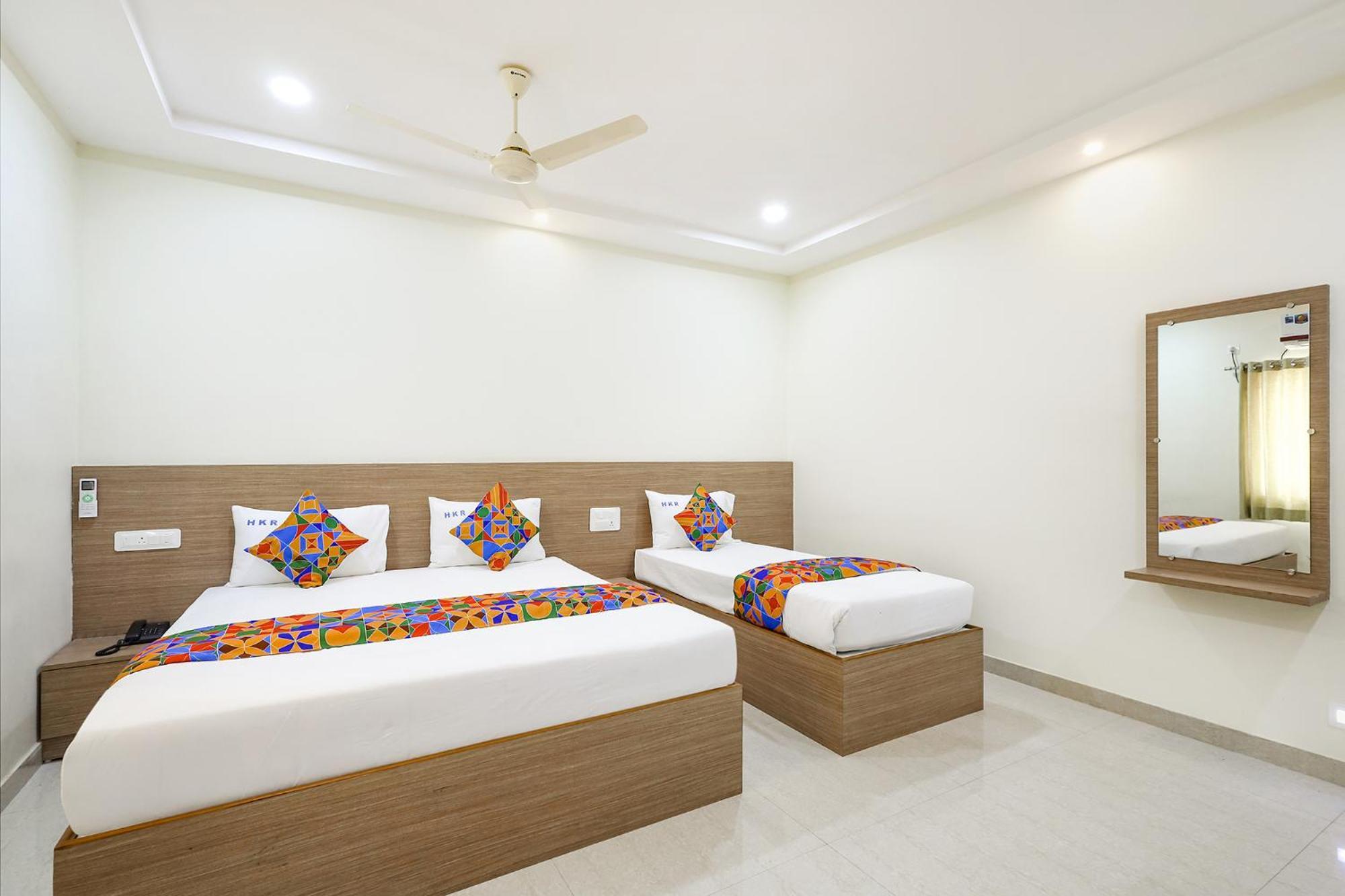 Fabhotel Karthikeya Residency - Tirupati Bus Stand - 900M Buitenkant foto