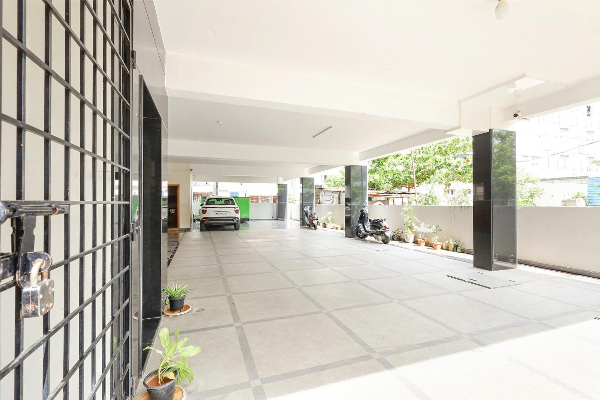 Fabhotel Karthikeya Residency - Tirupati Bus Stand - 900M Buitenkant foto